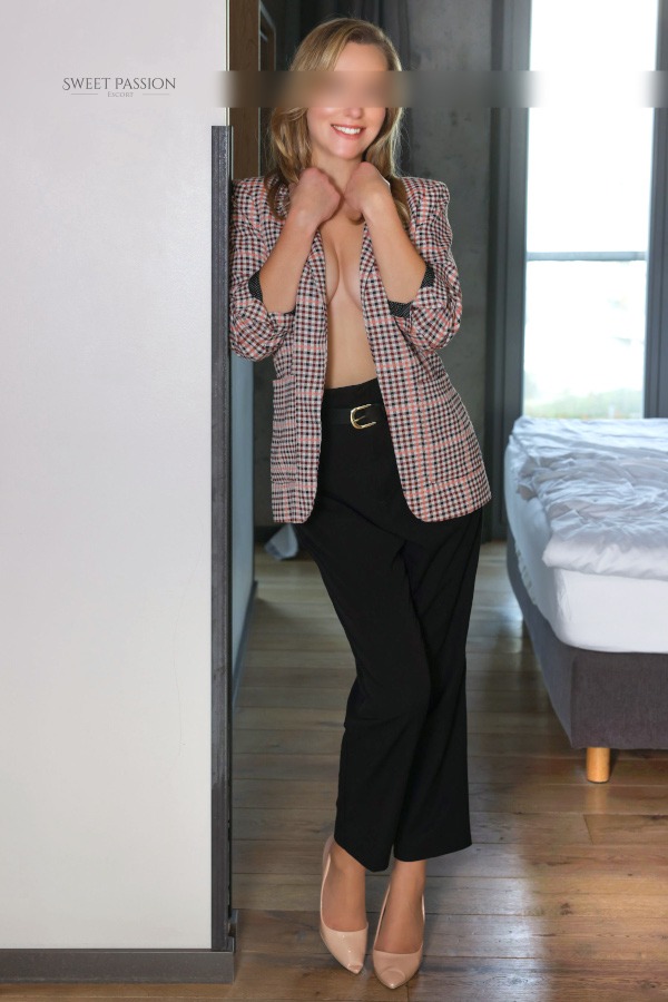 Alicia-Escort-Hamburg-9